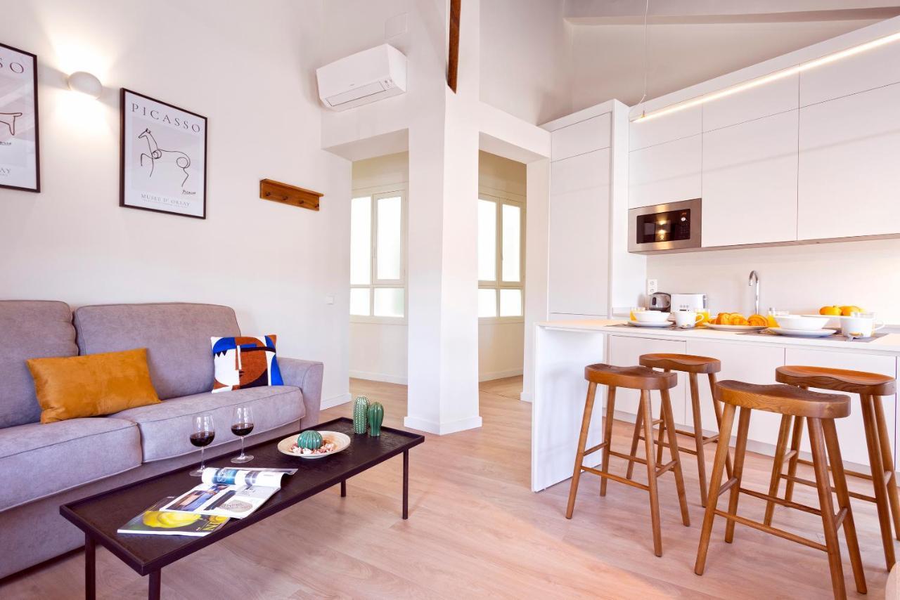 Apartamentos Thyssen Cisneros By Rent Me Málaga Eksteriør bilde
