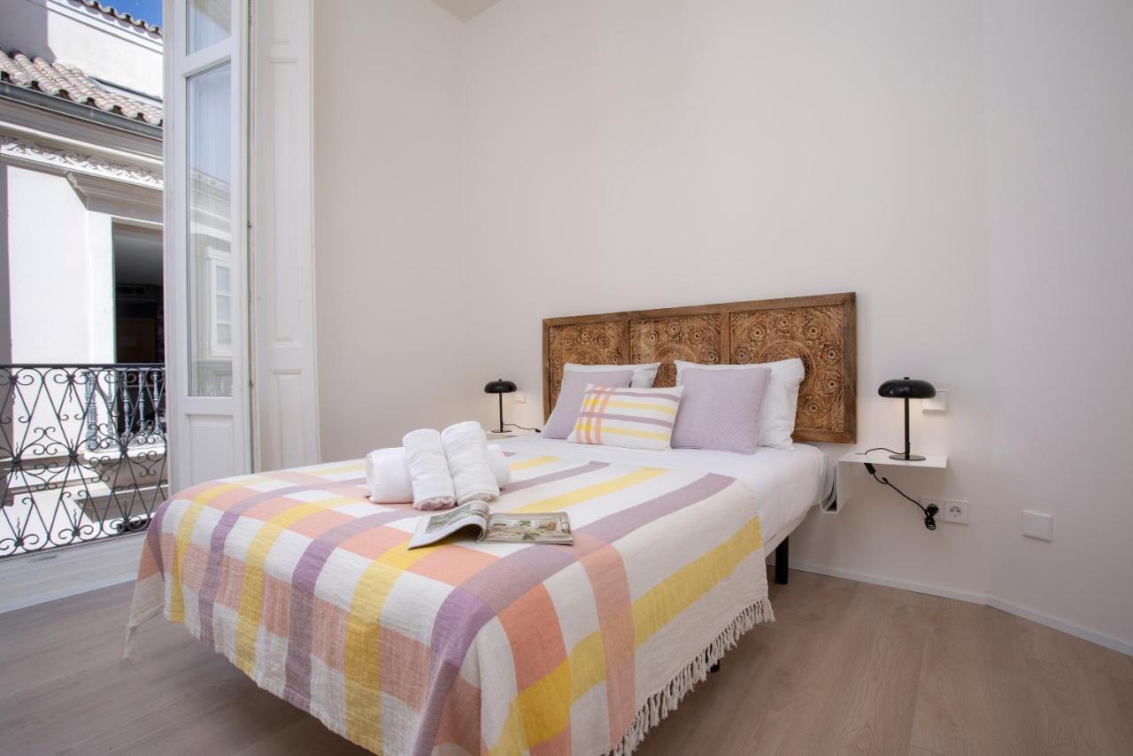 Apartamentos Thyssen Cisneros By Rent Me Málaga Eksteriør bilde