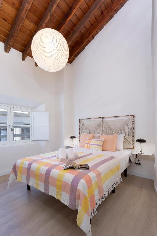 Apartamentos Thyssen Cisneros By Rent Me Málaga Eksteriør bilde